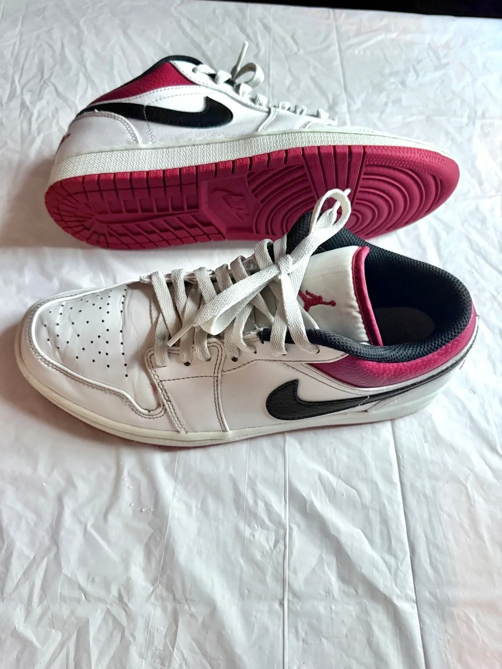 Nike Air Jordan 1 Low White University Red Black Chicago Men Size 9.5 553558-118